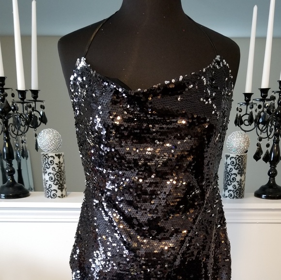 Dresses & Skirts - Beautiful New Black/Silver Sequin Halter Dress!